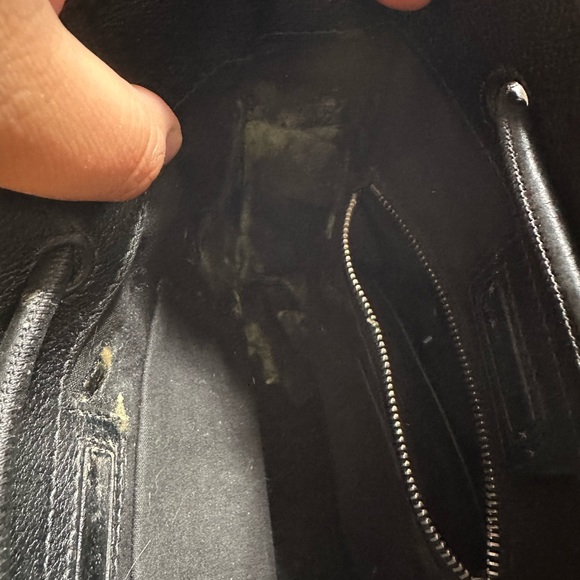 BALENCIAGA SMALL LEATHER PURSE - Picture 7 of 10